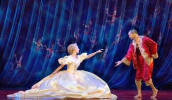 The King and I - Lisa McCune and Jason Scott Lee. Image by Oliver Toth 