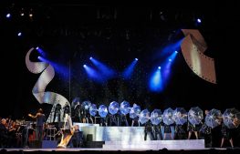 Singing In The Rain 2013. Image by Jeff Busby