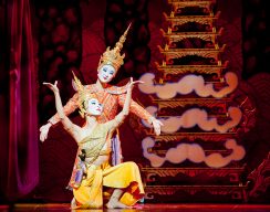 Yongying Woo and Hayanah Pickering in Opera Australia's The King and I , Brisbane