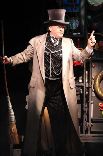 Reg Livermore as the Wizard in WICKED.  Image by  Jeff Busby