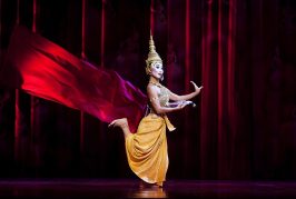YongYing Woo as Eliza in The King and I. Image by Belinda Strodder