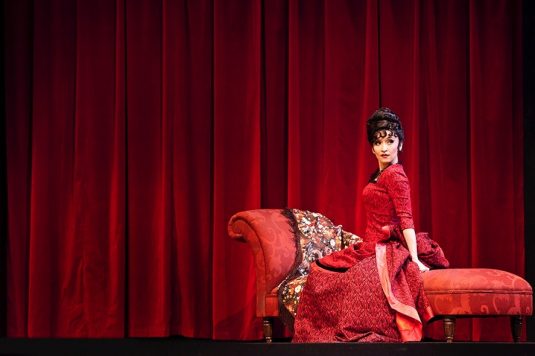 Showboat. Image by Belinda Strodder