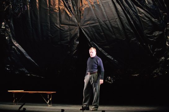 2005-2006-2007-BellShakespeare-MobyDick-JohnBell-CaptainAhab-ADD012