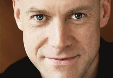 Anthony Warlow
