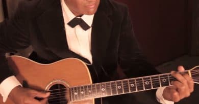Michael Tuahine as Jimmy Little - Queensland Theatre Company. Photo supplied.