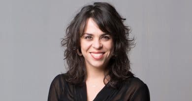 Leticia Carares