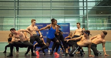 Paulini and ensemble of The Bodyguard