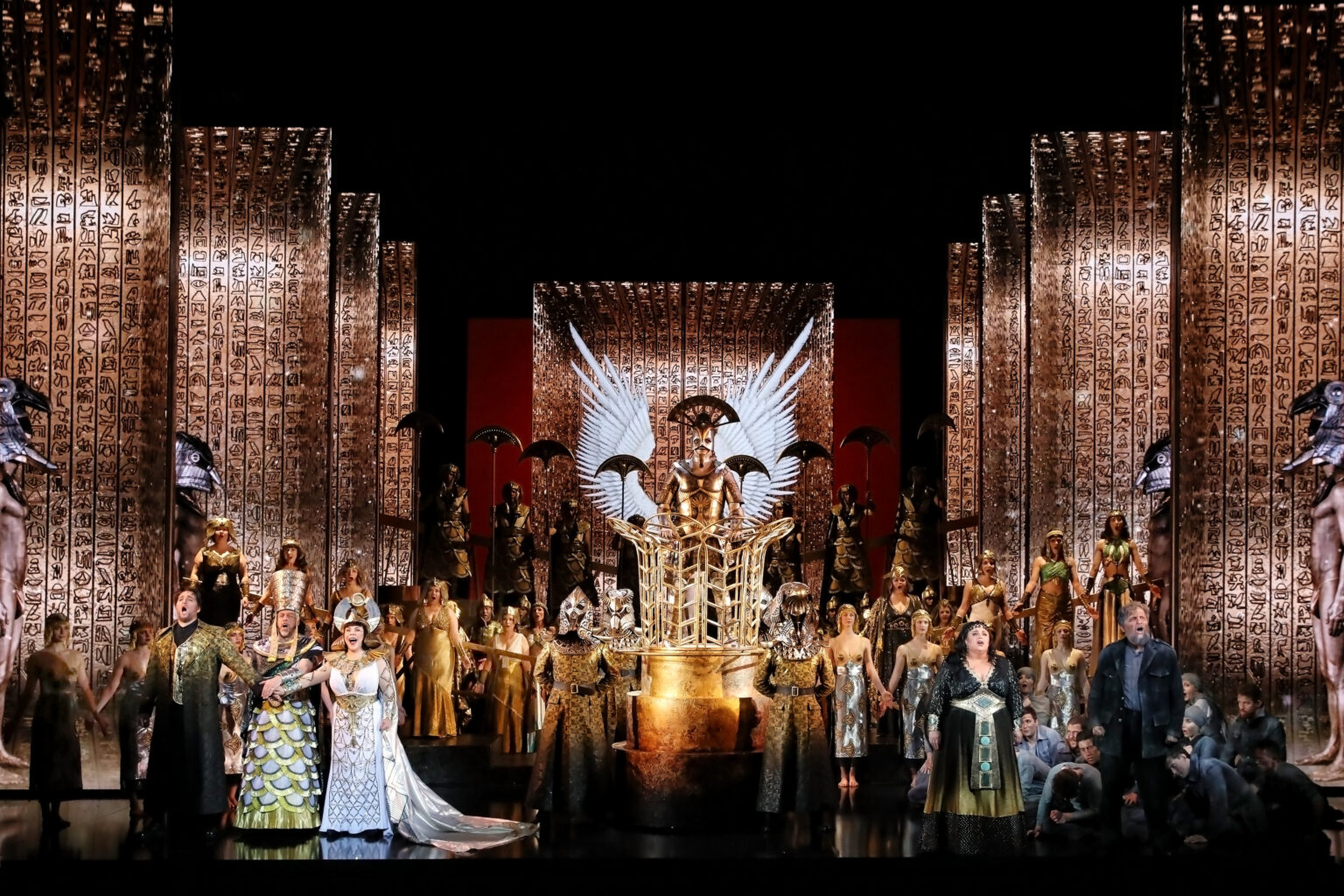 Opera Australia returns to Melbourne with two grandscale Verdi
