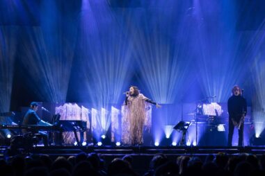 Tina Arena - photo Callum Sims (1)