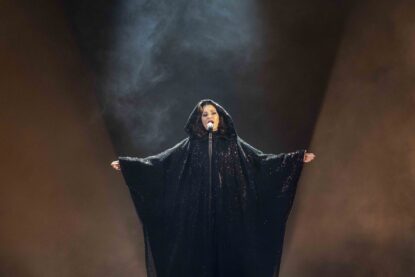 Tina Arena - photo Callum Sims photo