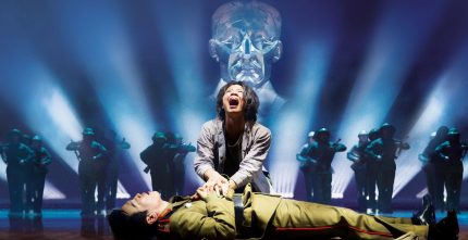 Miss_Saigon_still_1