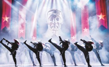 Miss_Saigon_still_2